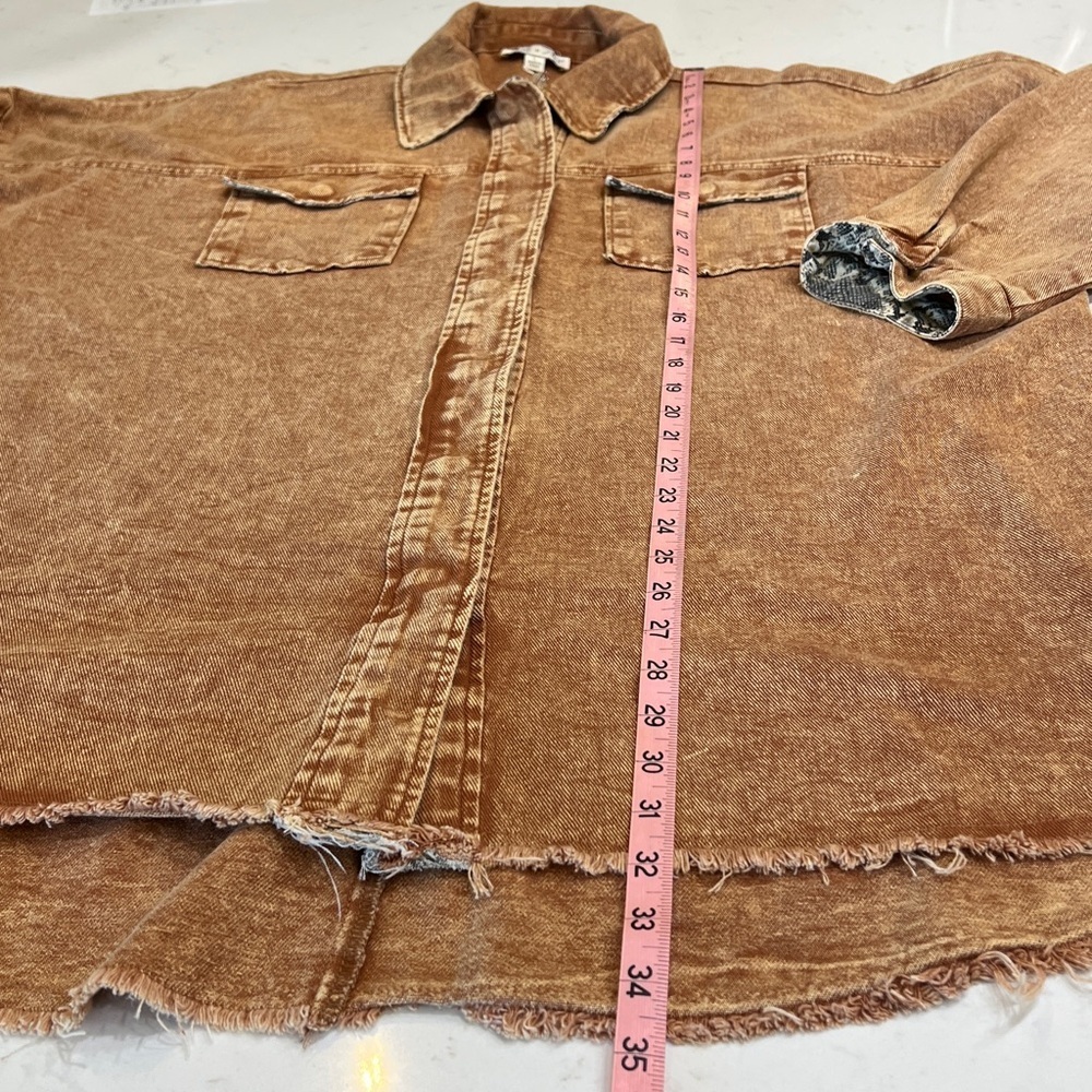 She + Sky Brown Corduroy Shacket Distressed Snake Print NWT L - Picture 8 of 9